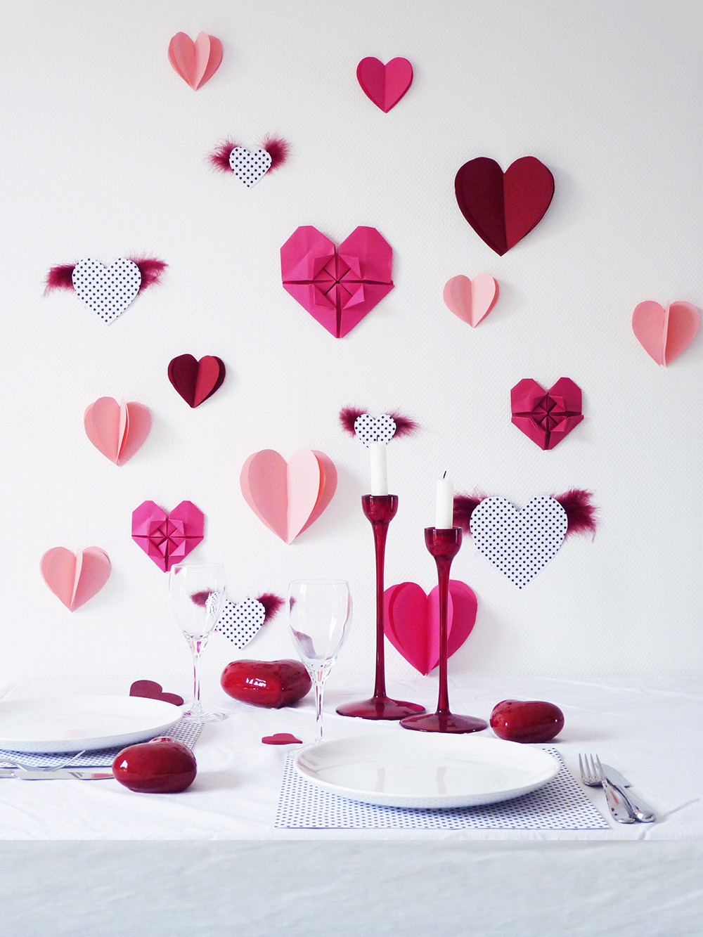 Diy : un mur de coeurs en papier pour la St Valentin - Black Confetti