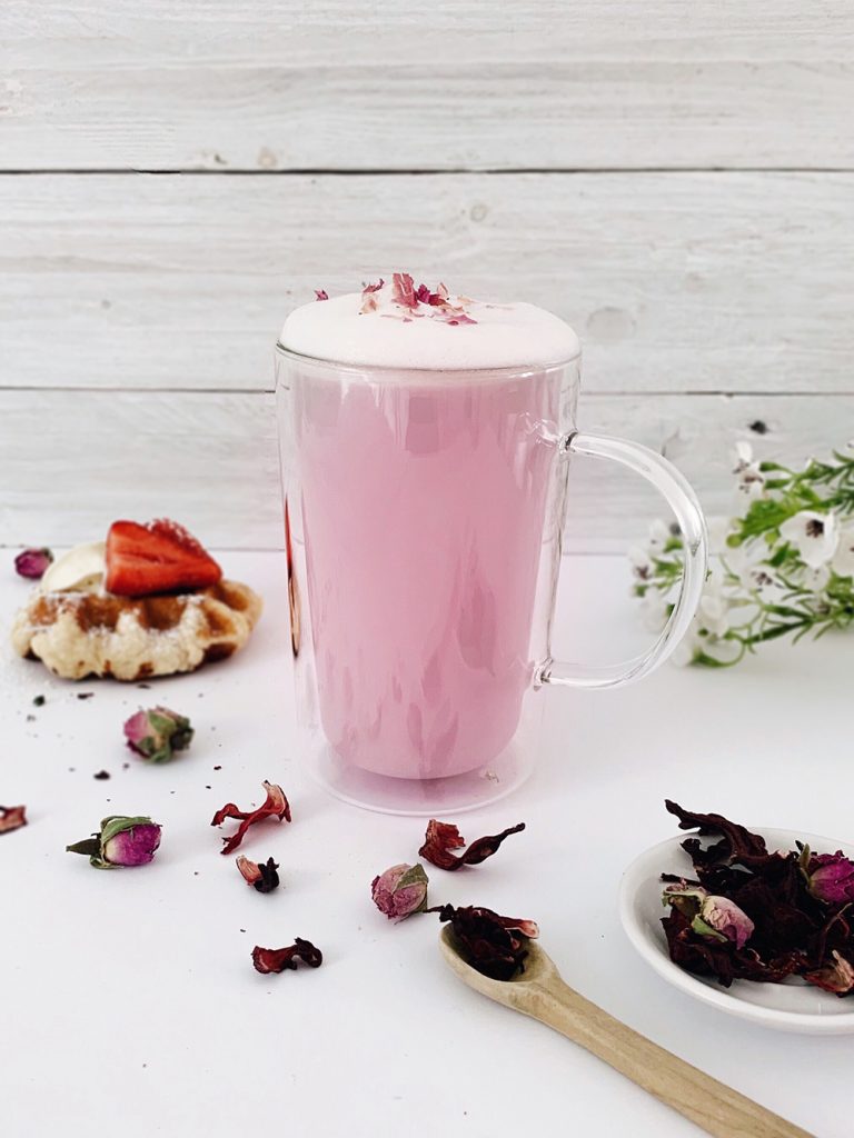 latte aux fleurs d'hibiscus